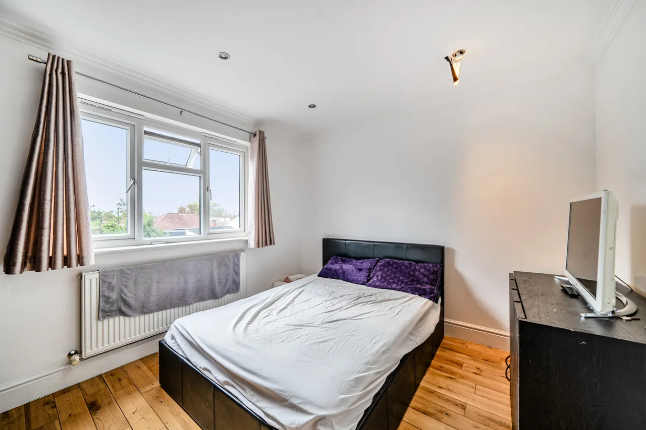 Islip Gardens, Northolt, UB5, photo 18