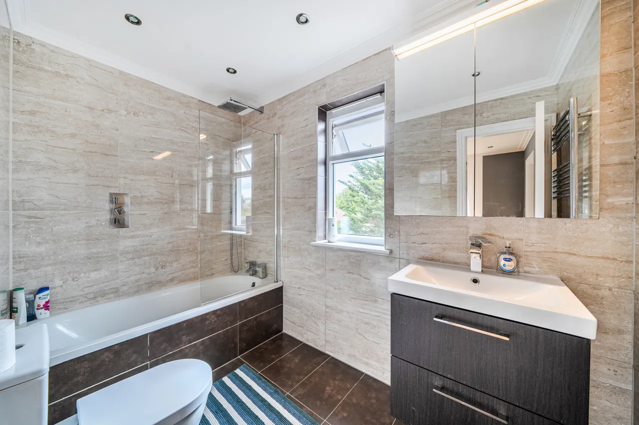 Islip Gardens, Northolt, UB5, photo 9