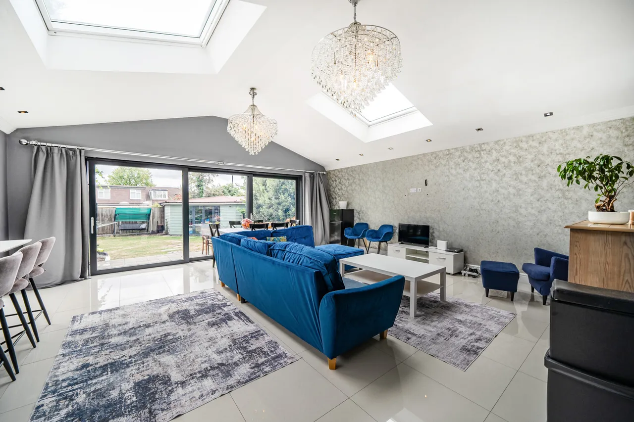 Islip Gardens, Northolt, UB5, photo 15
