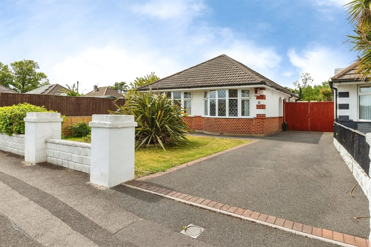 2 bed house for sale — Daws Avenue, Bournemouth