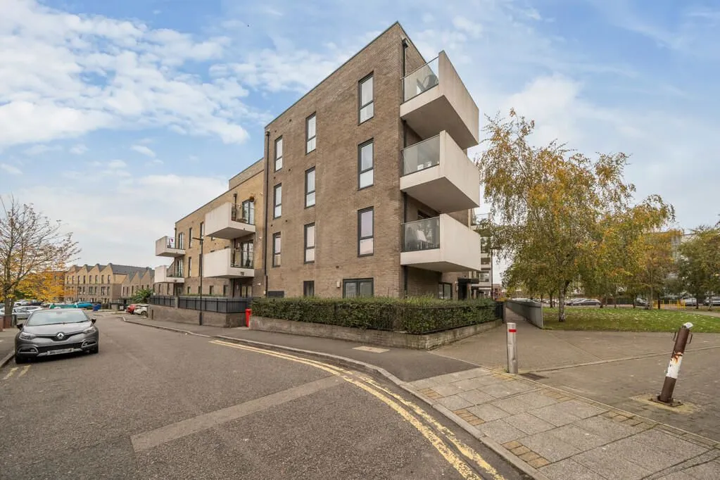 1 bed flat for sale, Tranquil Lane, Harrow, HA2