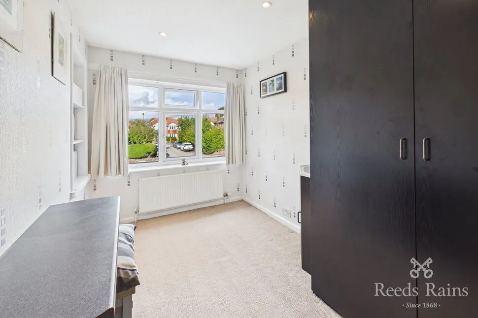 Northenden Road, Sale, M33, photo 19