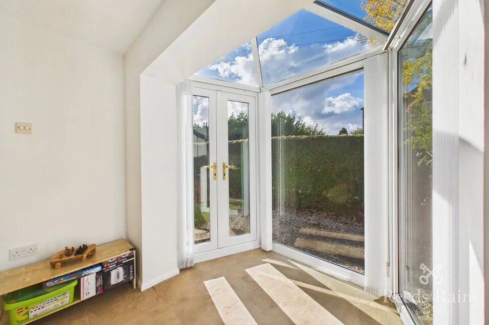 Northenden Road, Sale, M33, photo 11