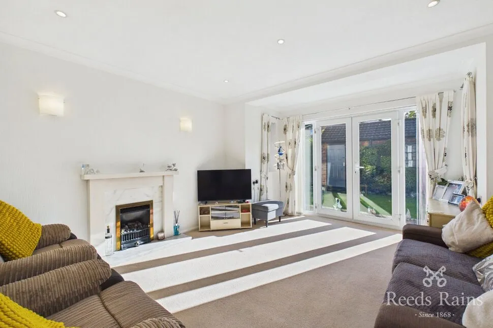 Northenden Road, Sale, M33, photo 2