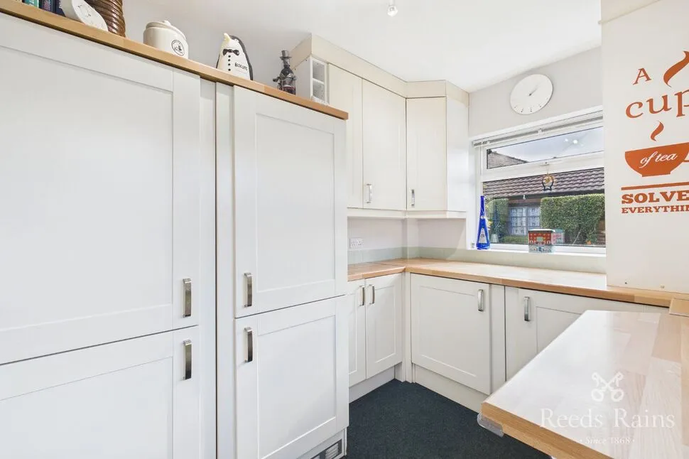 Northenden Road, Sale, M33, photo 9
