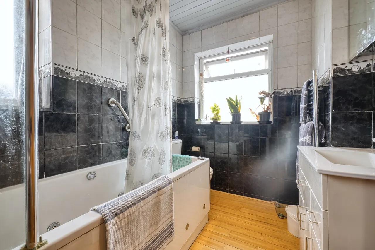 Wallwood Road, Ramsgate, CT11, photo 15