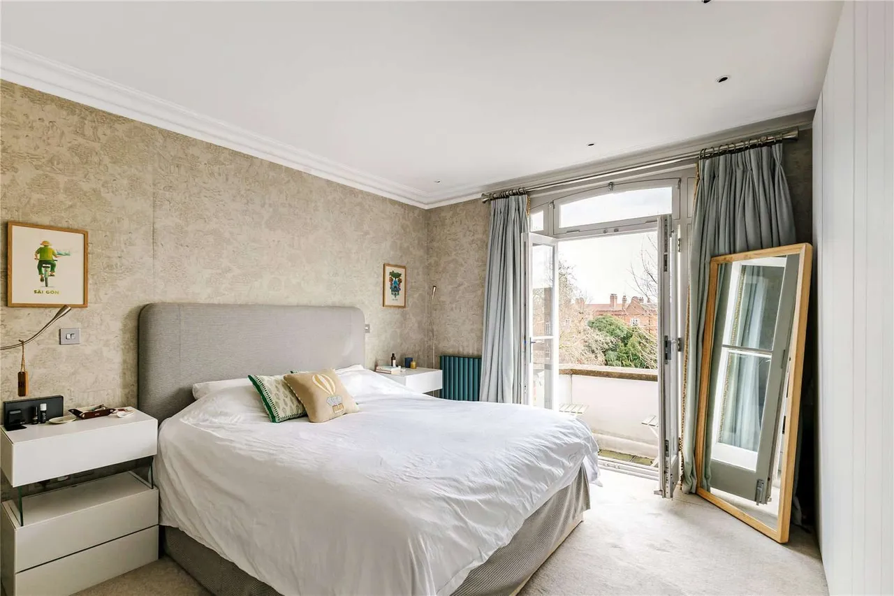 Faraday Mansions, Queens Club Garden's, Fulham, London, W14 9RH, photo 8