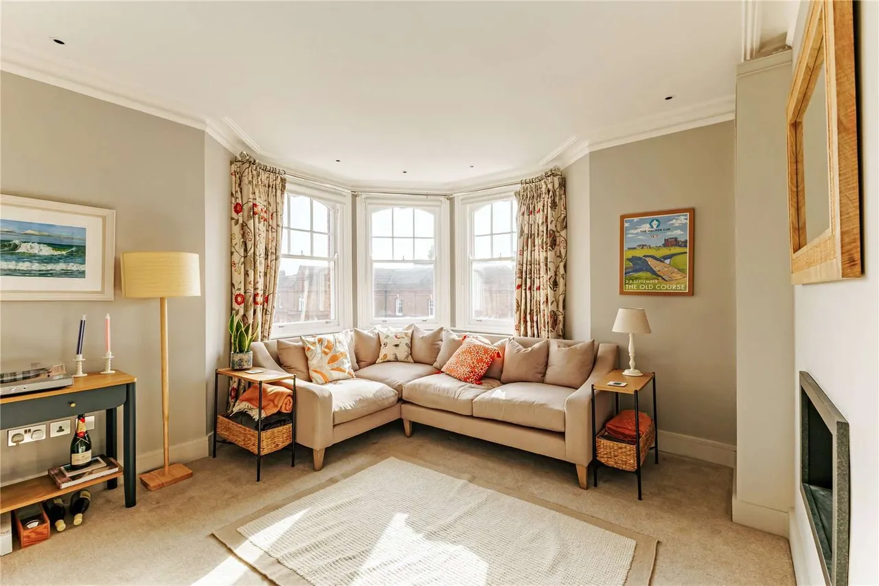 Faraday Mansions, Queens Club Garden's, Fulham, London, W14 9RH, photo 3
