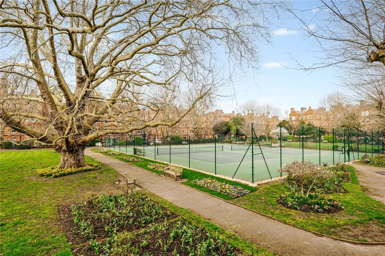 Faraday Mansions, Queens Club Garden's, Fulham, London, W14 9RH, photo 12