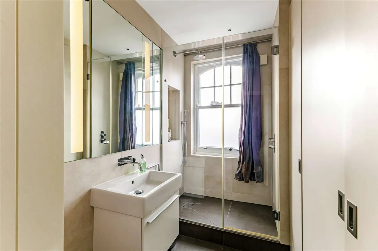Faraday Mansions, Queens Club Garden's, Fulham, London, W14 9RH, photo 10