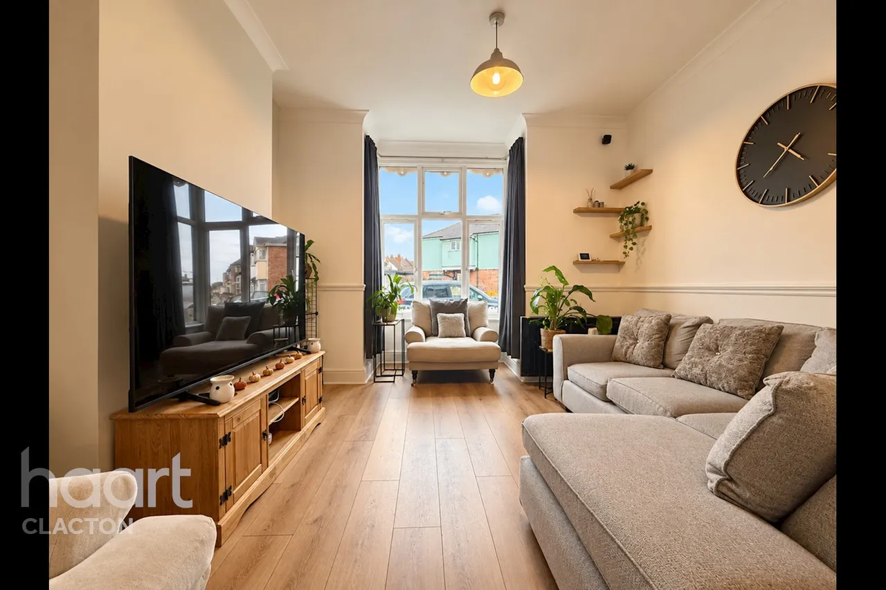 Oxford Crescent, Clacton-On-Sea, CO15, photo 2