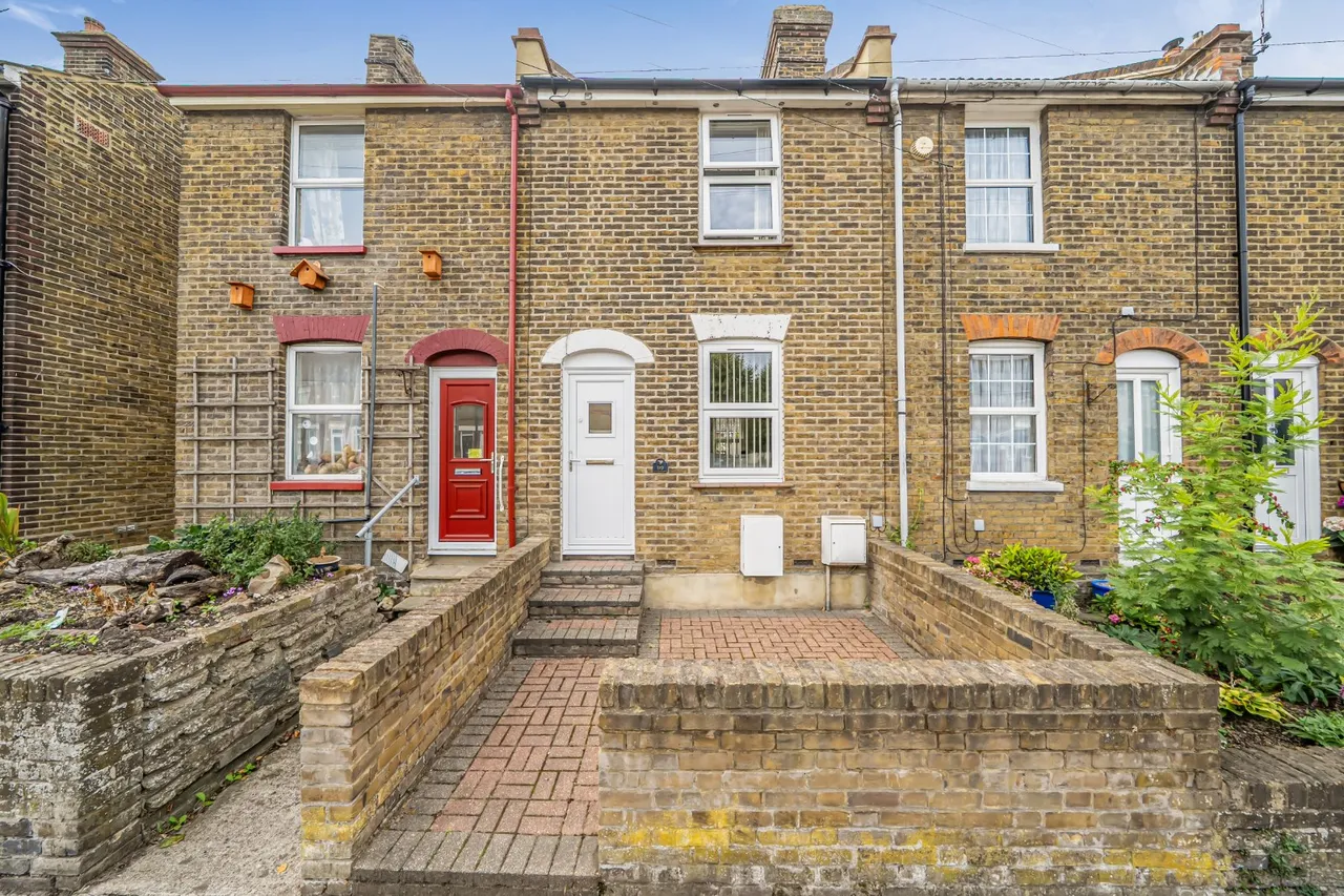 3 bed house for sale, Whitstable Road, Faversham, ME13