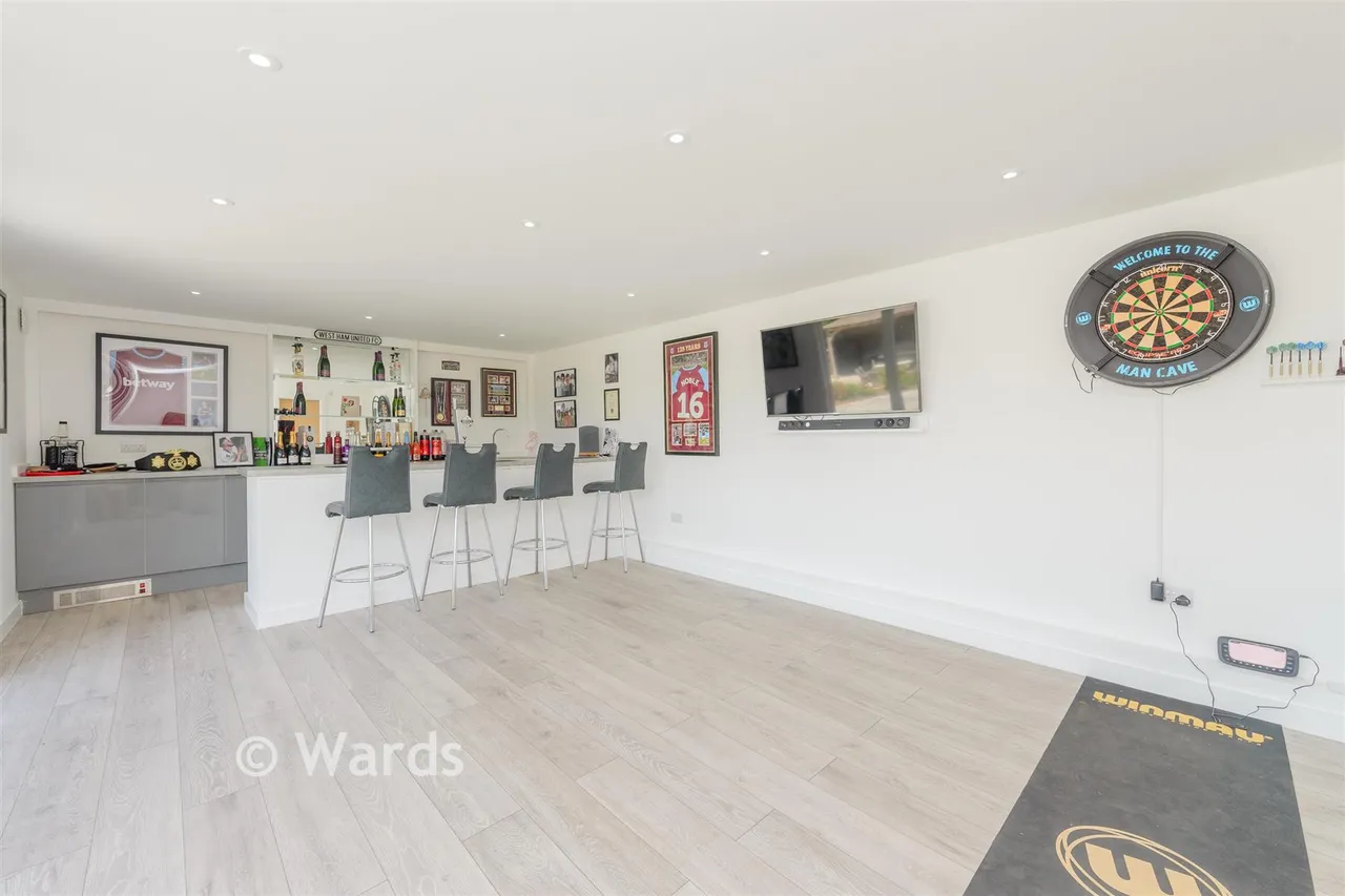Beesfield Lane, Farningham, DA4, photo 21
