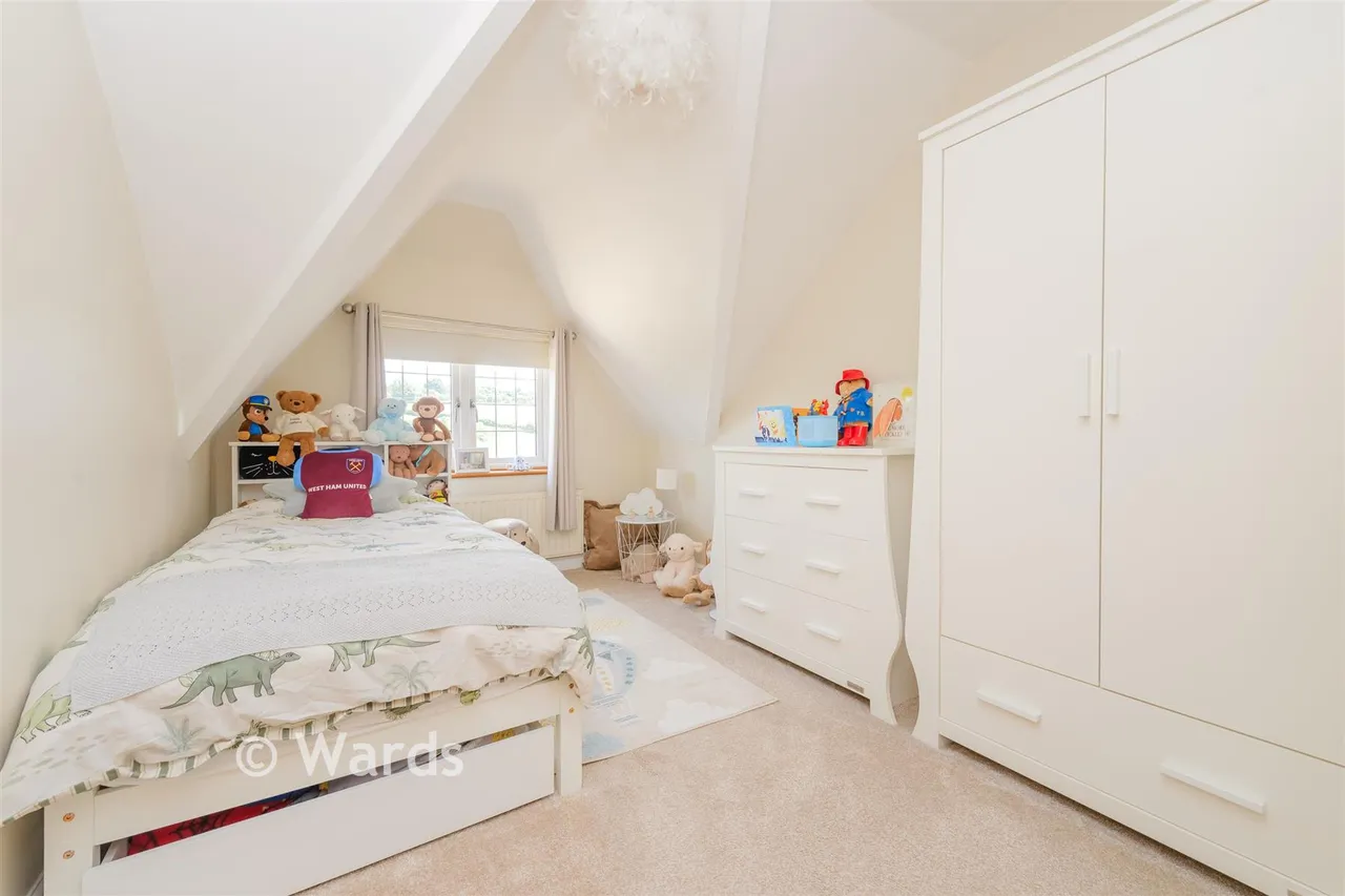 Beesfield Lane, Farningham, DA4, photo 14