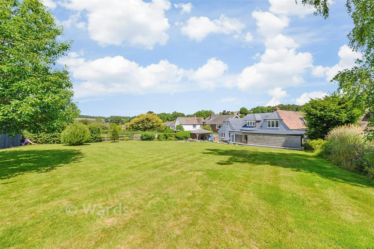 Beesfield Lane, Farningham, DA4, photo 20
