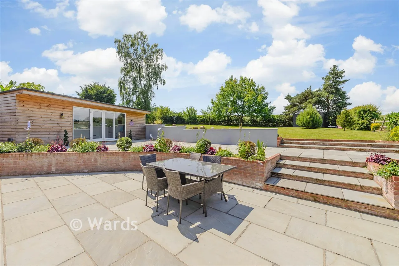 Beesfield Lane, Farningham, DA4, photo 19