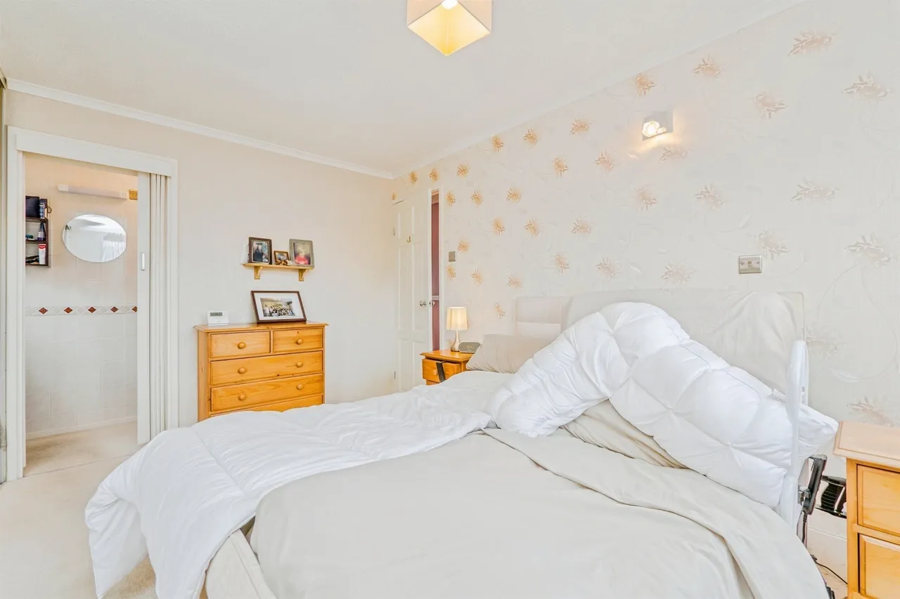 Wyon Close, Llandaff, CF5, photo 18