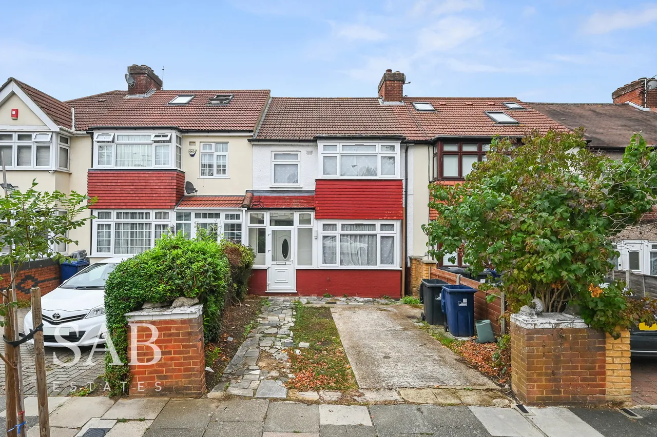 3 bed house for sale, Portland Crescent, Greenford, UB6