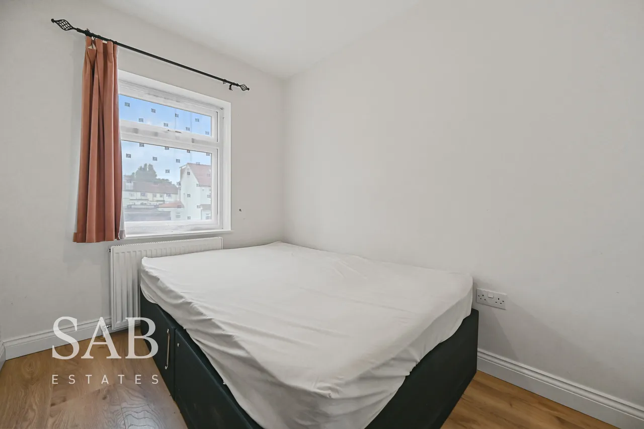 Portland Crescent, Greenford, UB6, photo 7