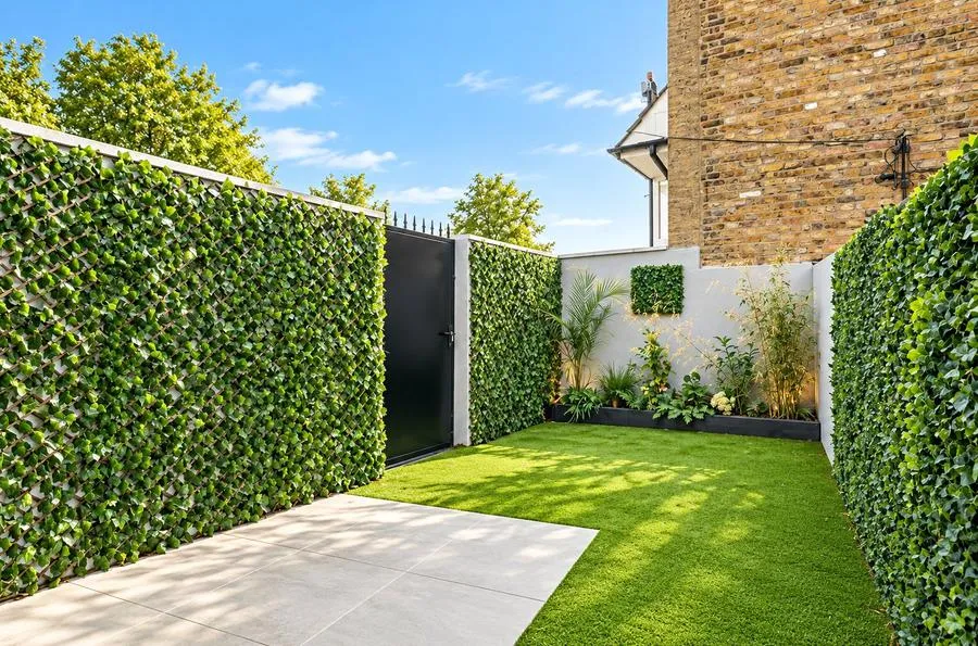 Cemetery Road, London, E7, photo 15