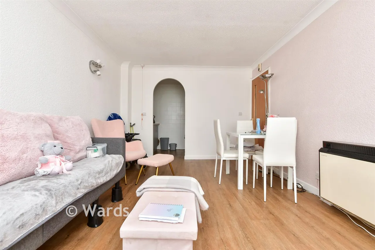 Wellington Crescent, Ramsgate, CT11, photo 11