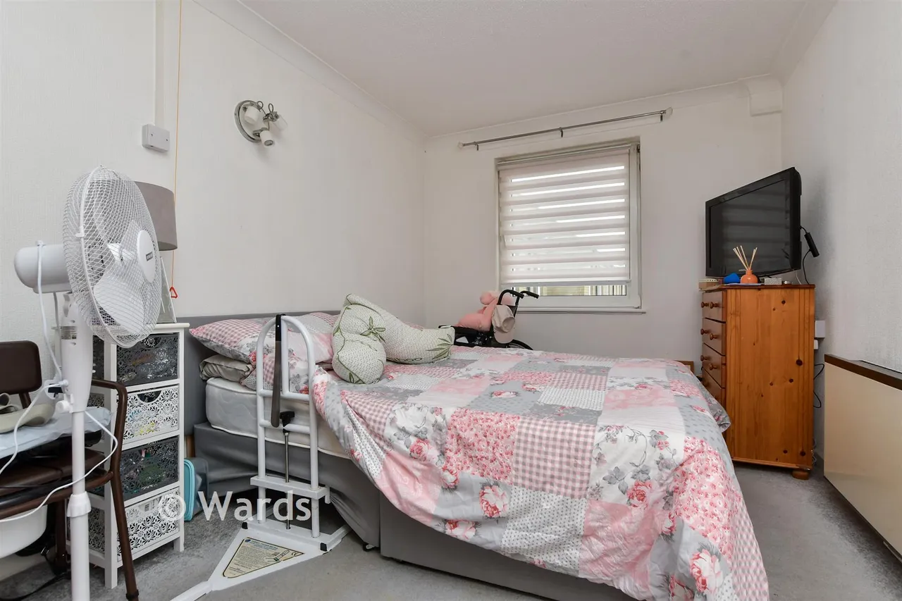 Wellington Crescent, Ramsgate, CT11, photo 6