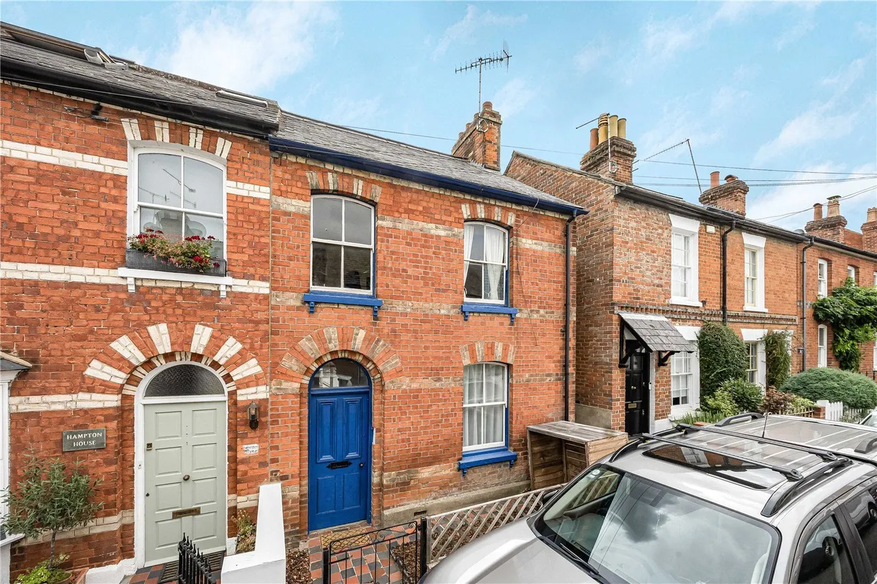 3 bed property for sale, Greys Hill, Henley-on-Thames, RG9