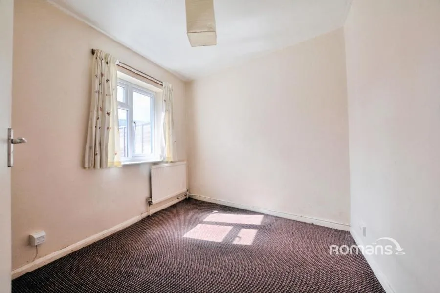 Lych Gate Walk, Hayes, UB3, photo 6