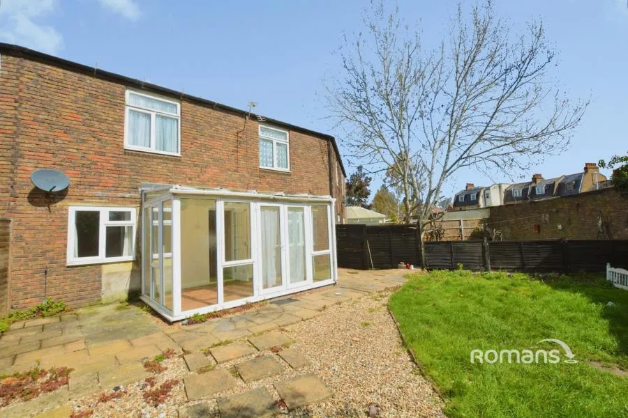 Lych Gate Walk, Hayes, UB3, photo 8