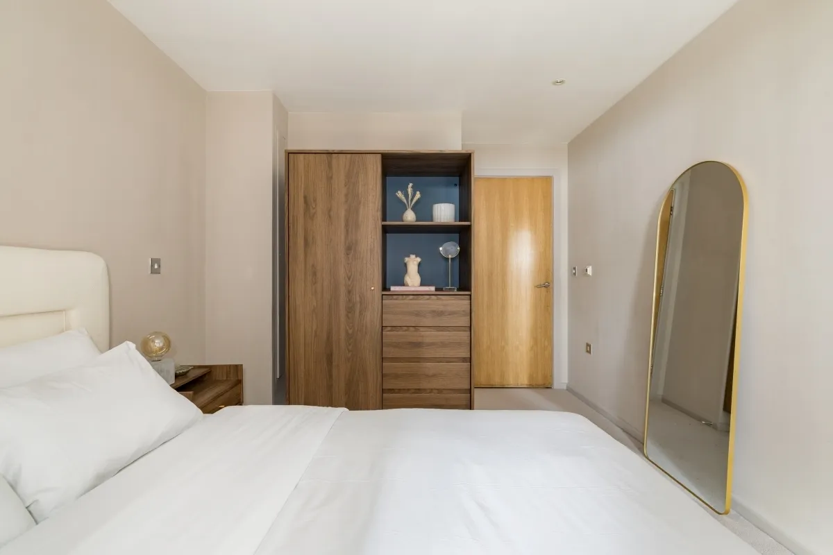 Millharbour, E14, photo 11