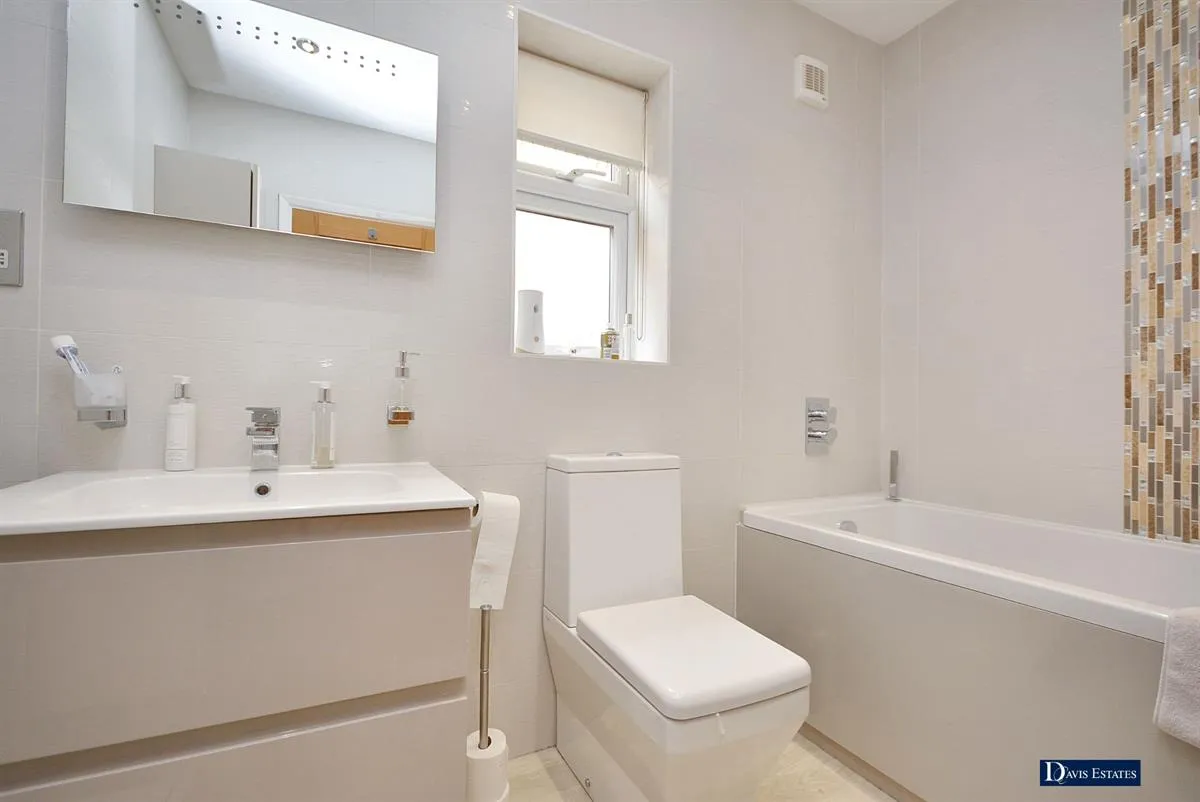 Candover Road, Hornchurch, RM12, photo 10