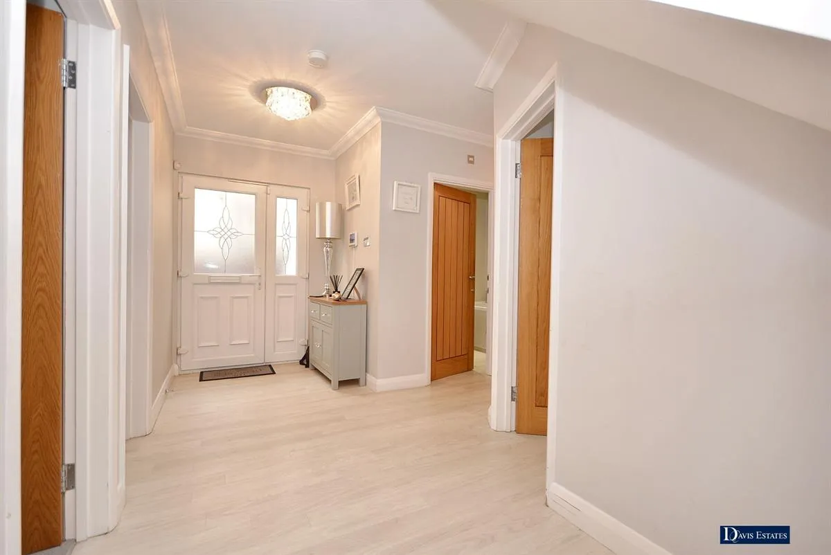Candover Road, Hornchurch, RM12, photo 5