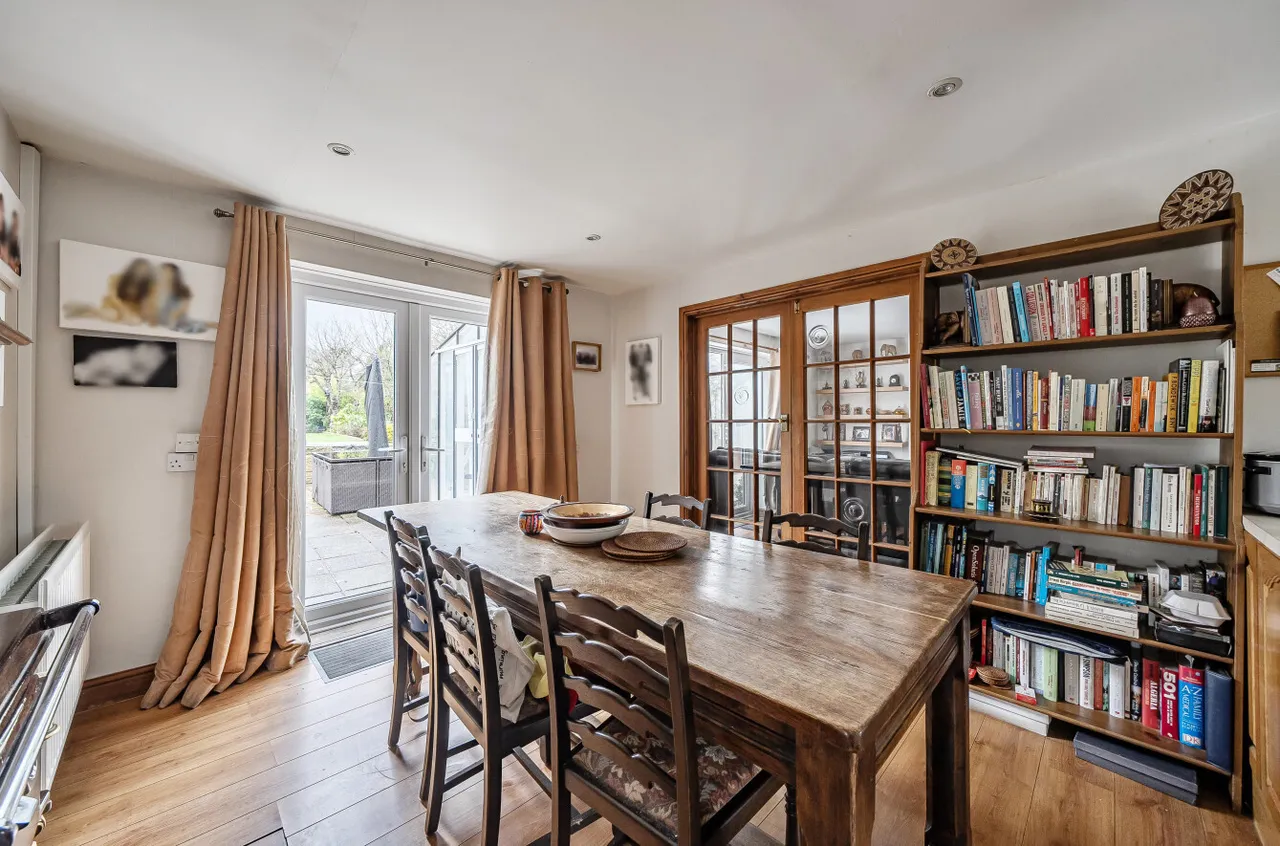 Ash Lane, Burghfield Common, RG7, photo 2