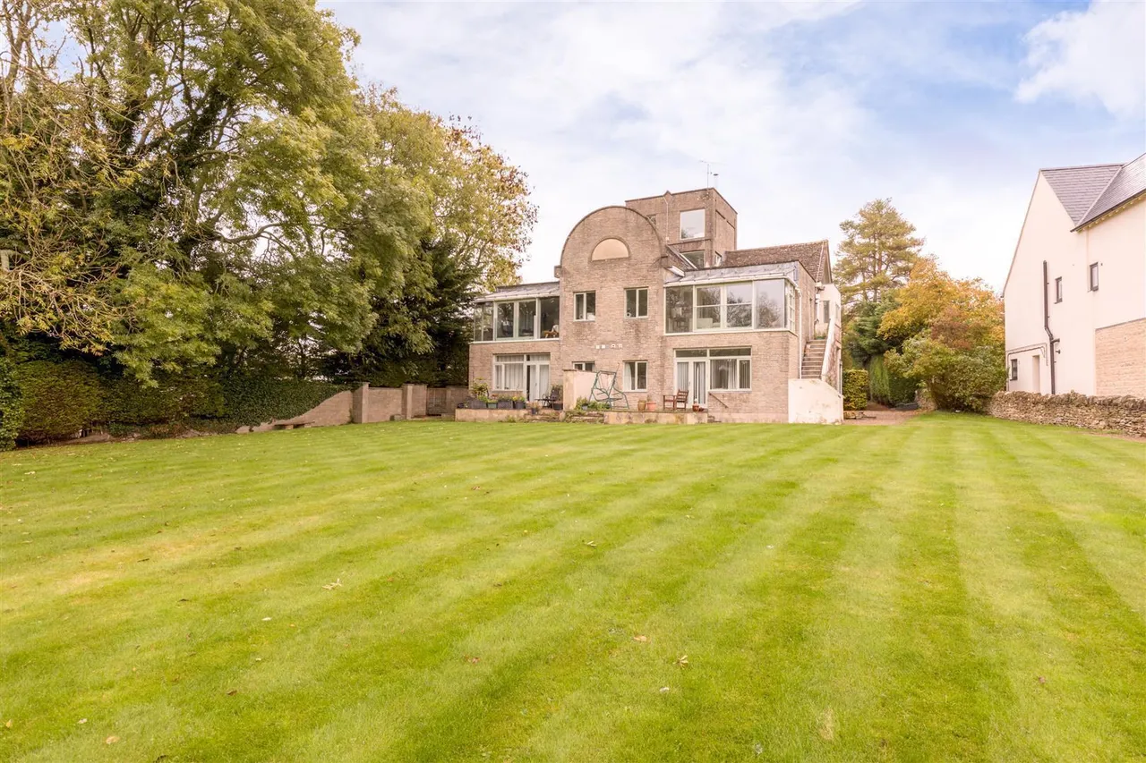 Churchfields, Stonesfield, OX29, photo 9