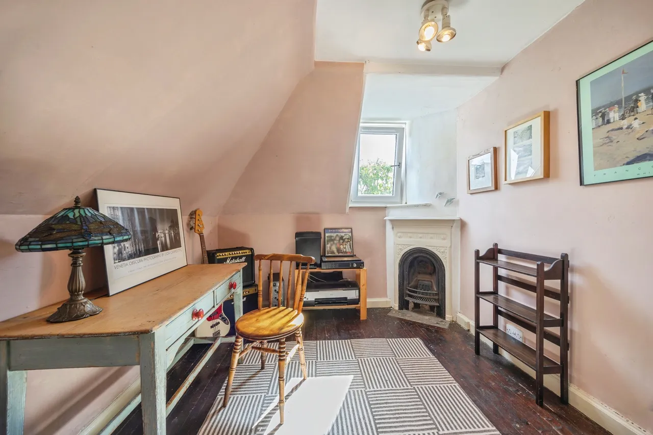 Clermiston Terrace, Edinburgh, EH12, photo 15