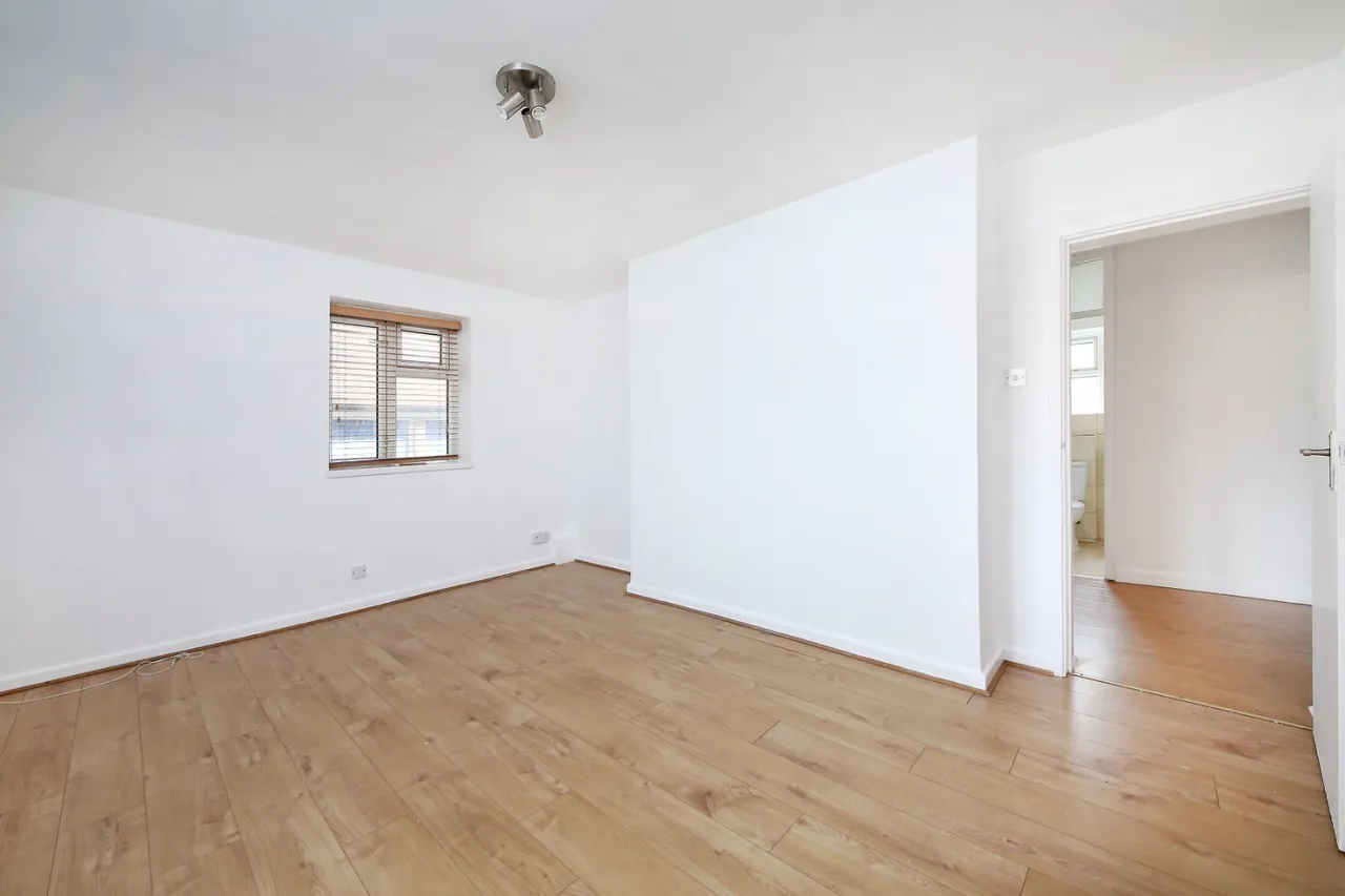 The Willoughbys, East Sheen, SW14, photo 11