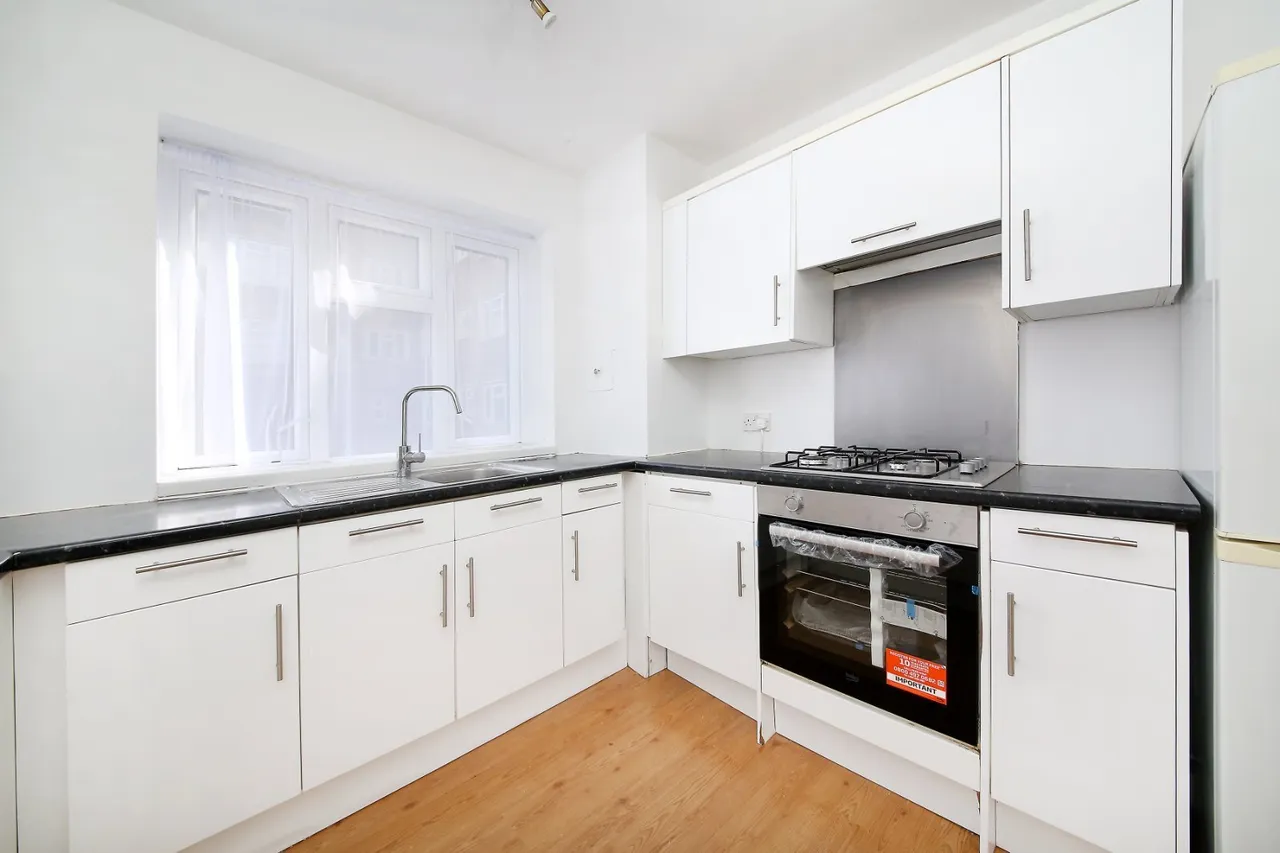 The Willoughbys, East Sheen, SW14, photo 5