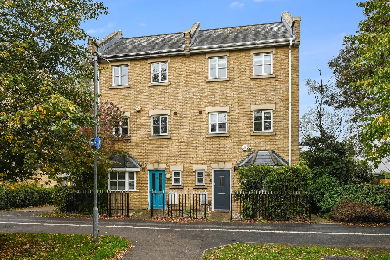 3 bed house for sale, The Meades, Chelmsford, CM2