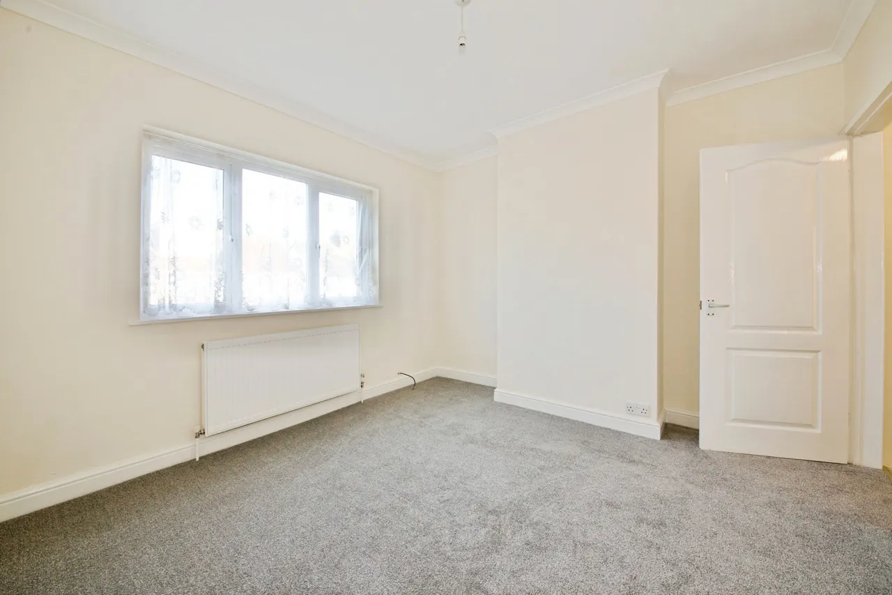 Birkbeck Road, ROMFORD, Essex, RM7, photo 9