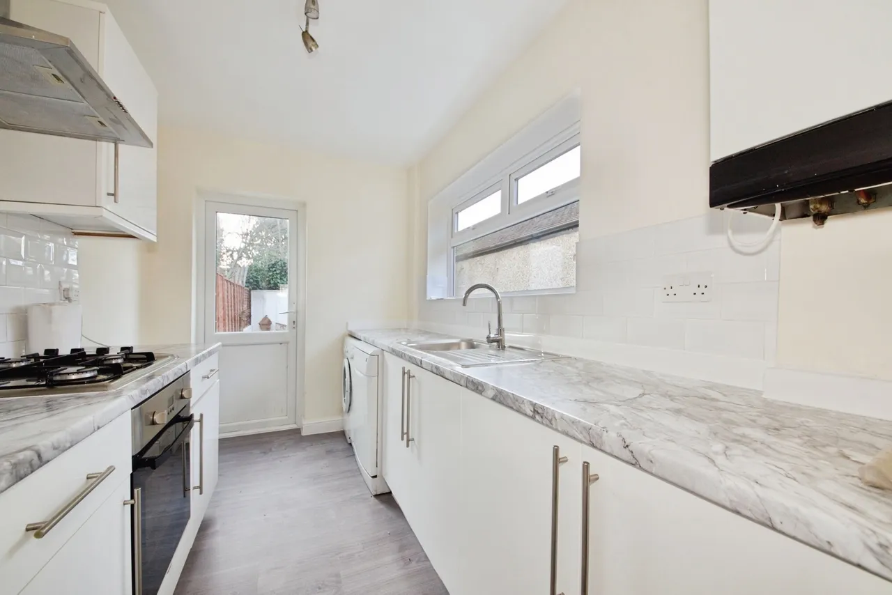 Birkbeck Road, ROMFORD, Essex, RM7, photo 2