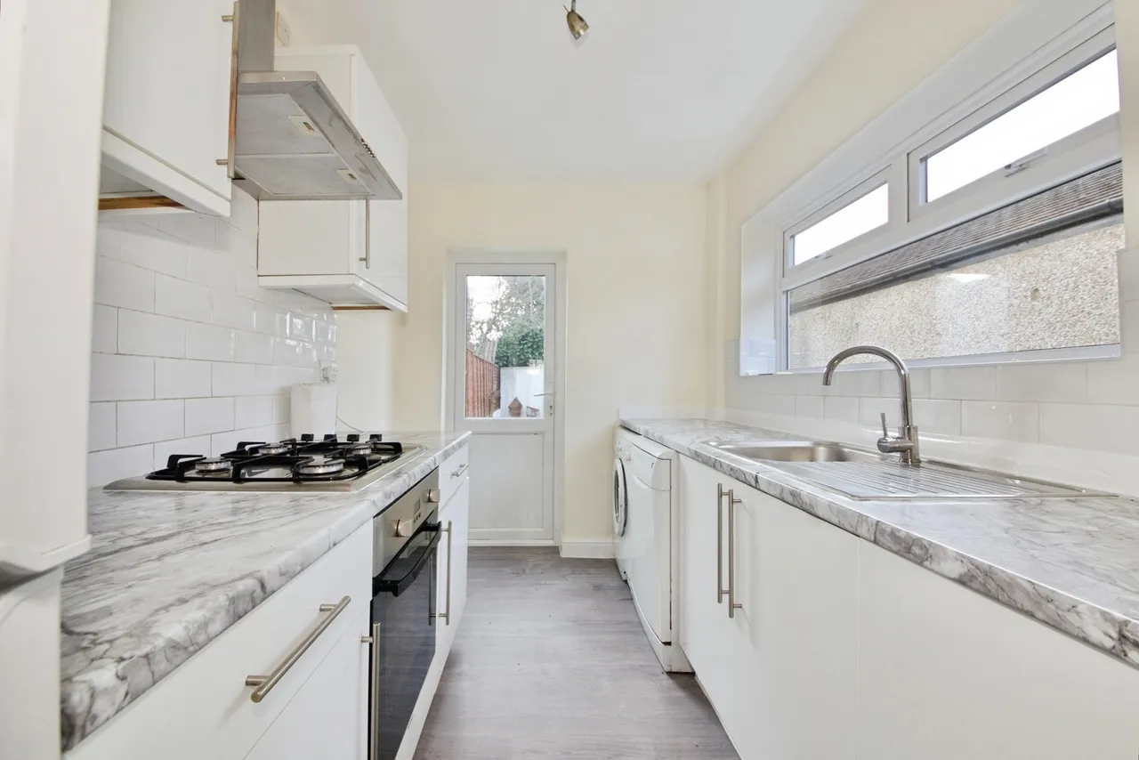 Birkbeck Road, ROMFORD, Essex, RM7, photo 6