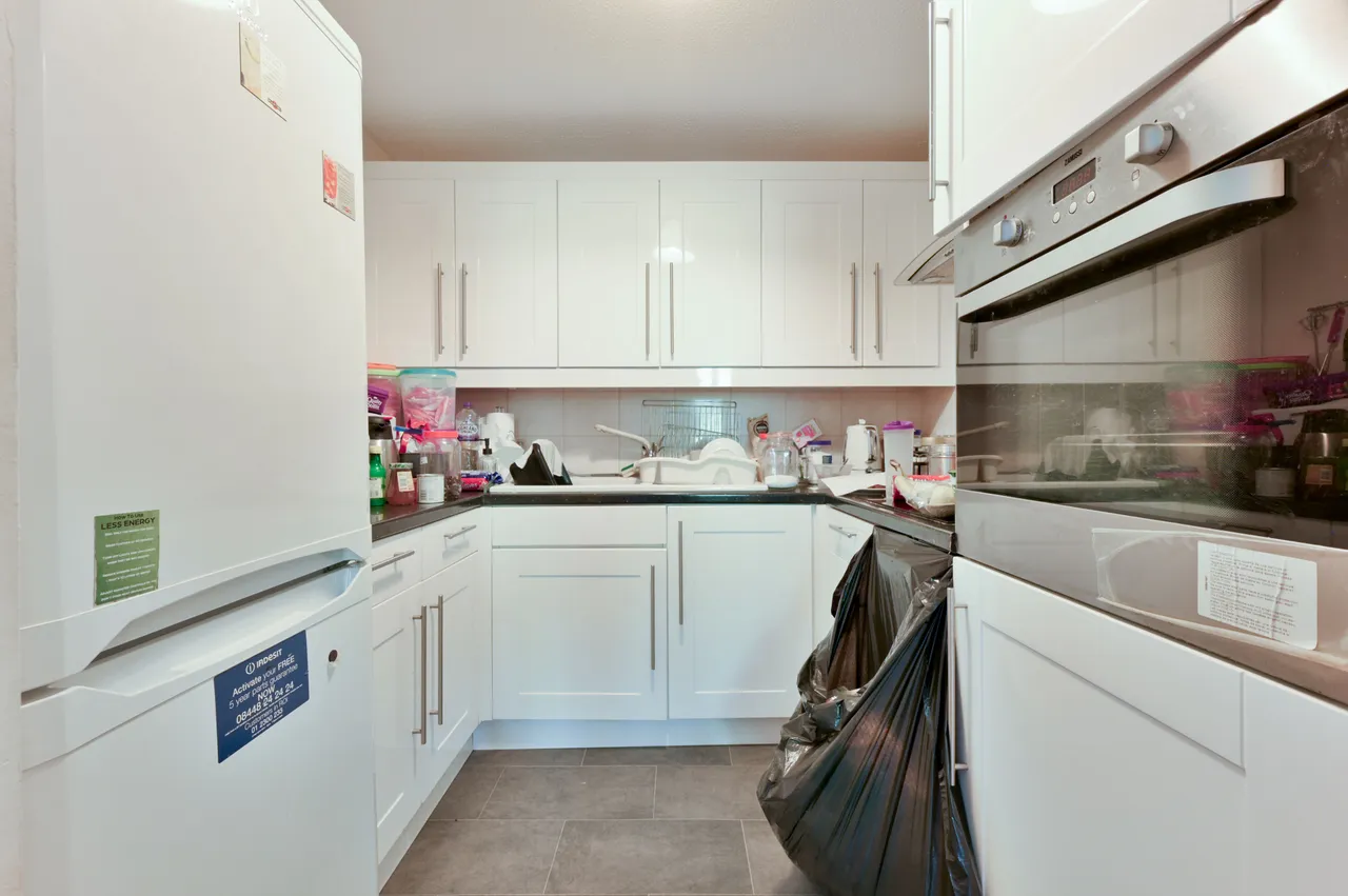 London, W7, photo 4