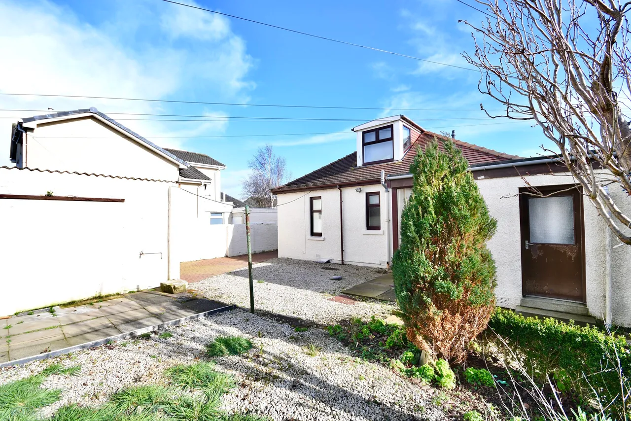 27 Shaw Road, Prestwick, KA9 2LW, photo 2