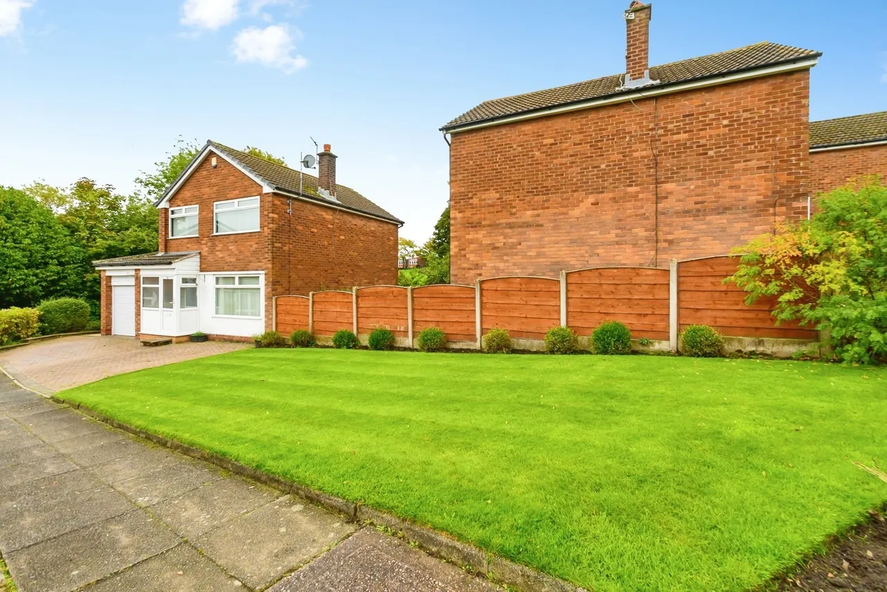 Melton Drive, Bury, BL9, photo 18