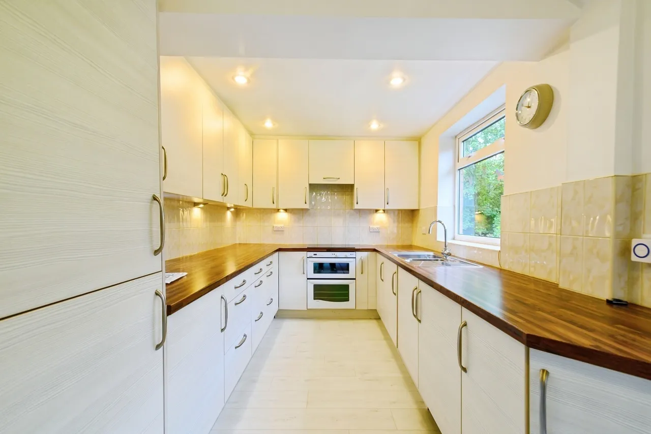Melton Drive, Bury, BL9, photo 3