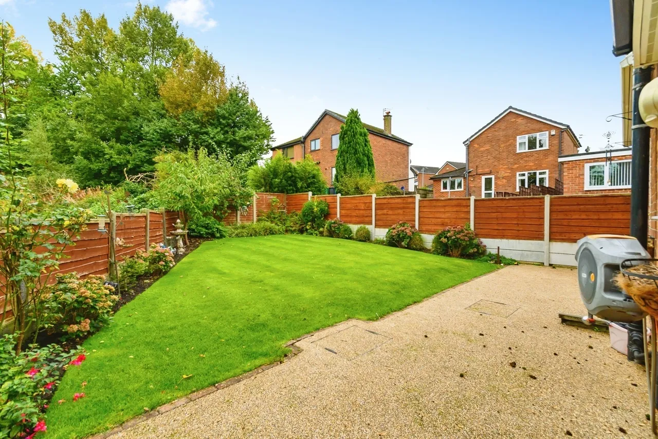 Melton Drive, Bury, BL9, photo 19