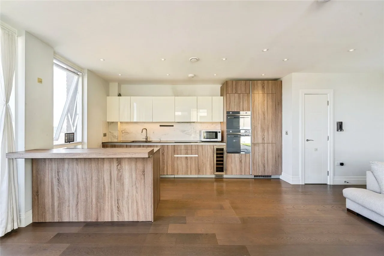 Queenshurst Square, Kingston Upon Thames, KT2, photo 2