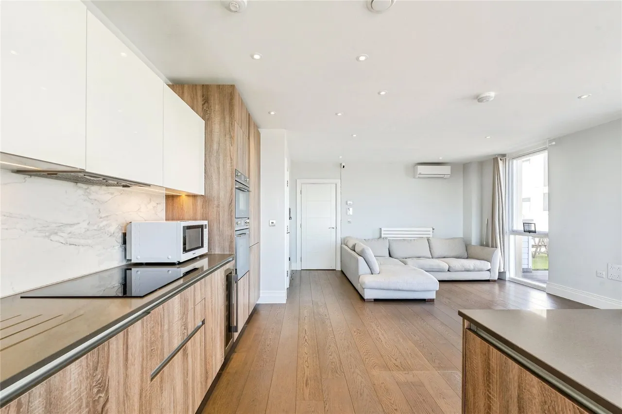 Queenshurst Square, Kingston Upon Thames, KT2, photo 5