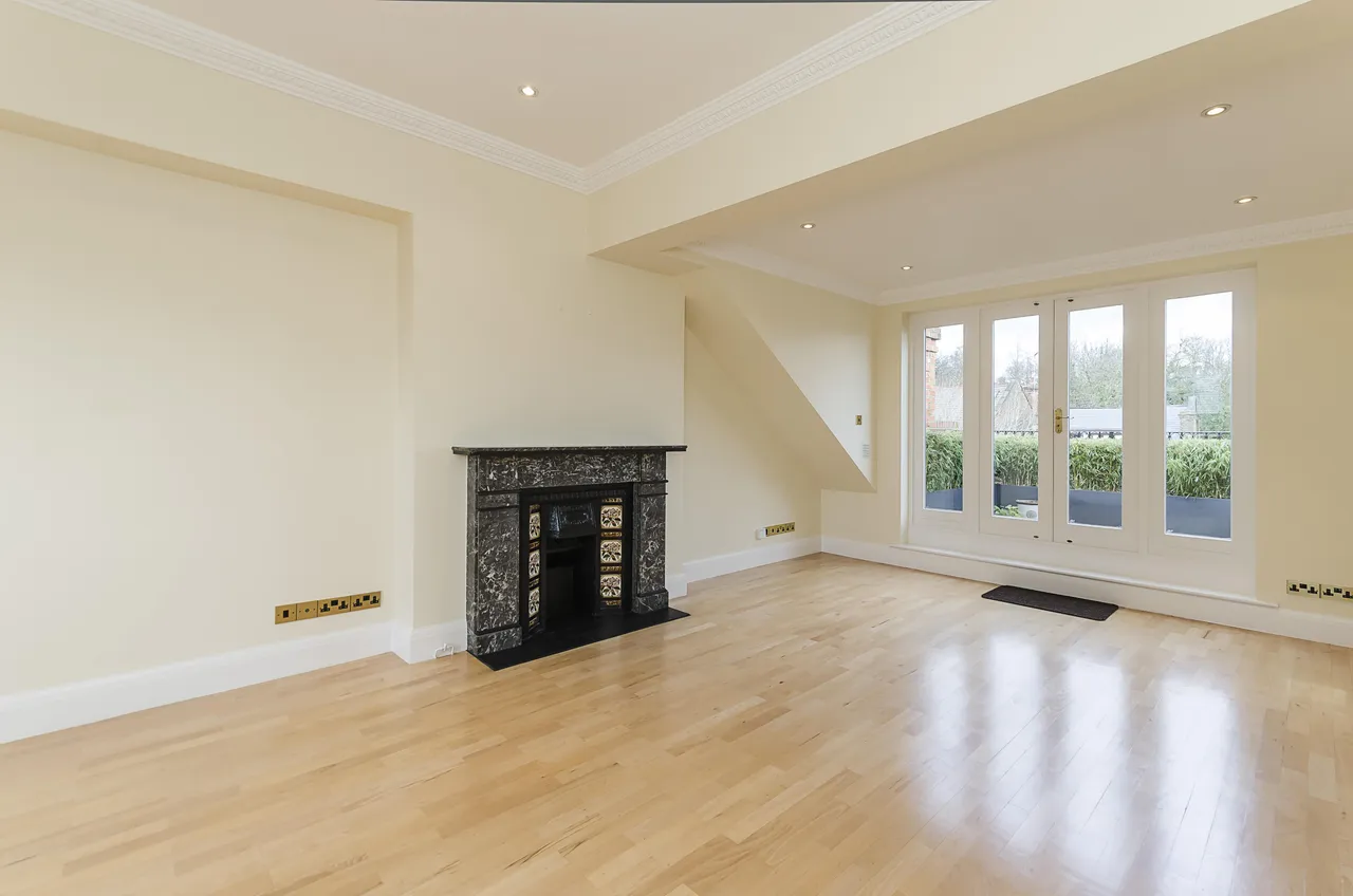 3 bed flat for sale — Denning Road, London, NW3