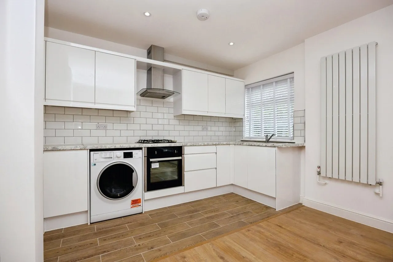 flat for sale, Millbrook, Guildford, GU1